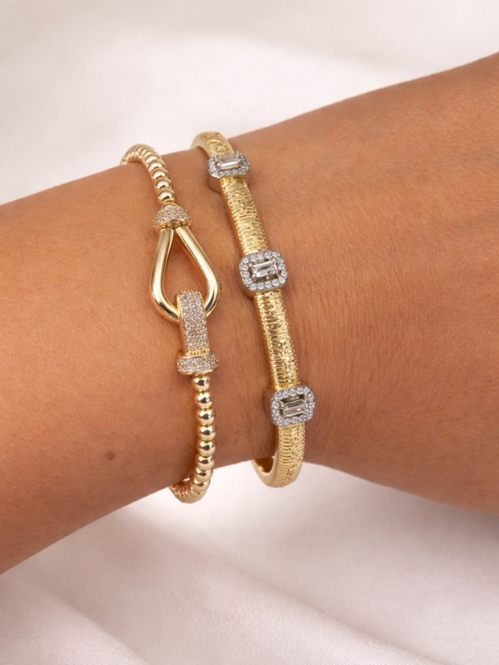 Elegant Gold-Tone hand made Bracelet Set - Women